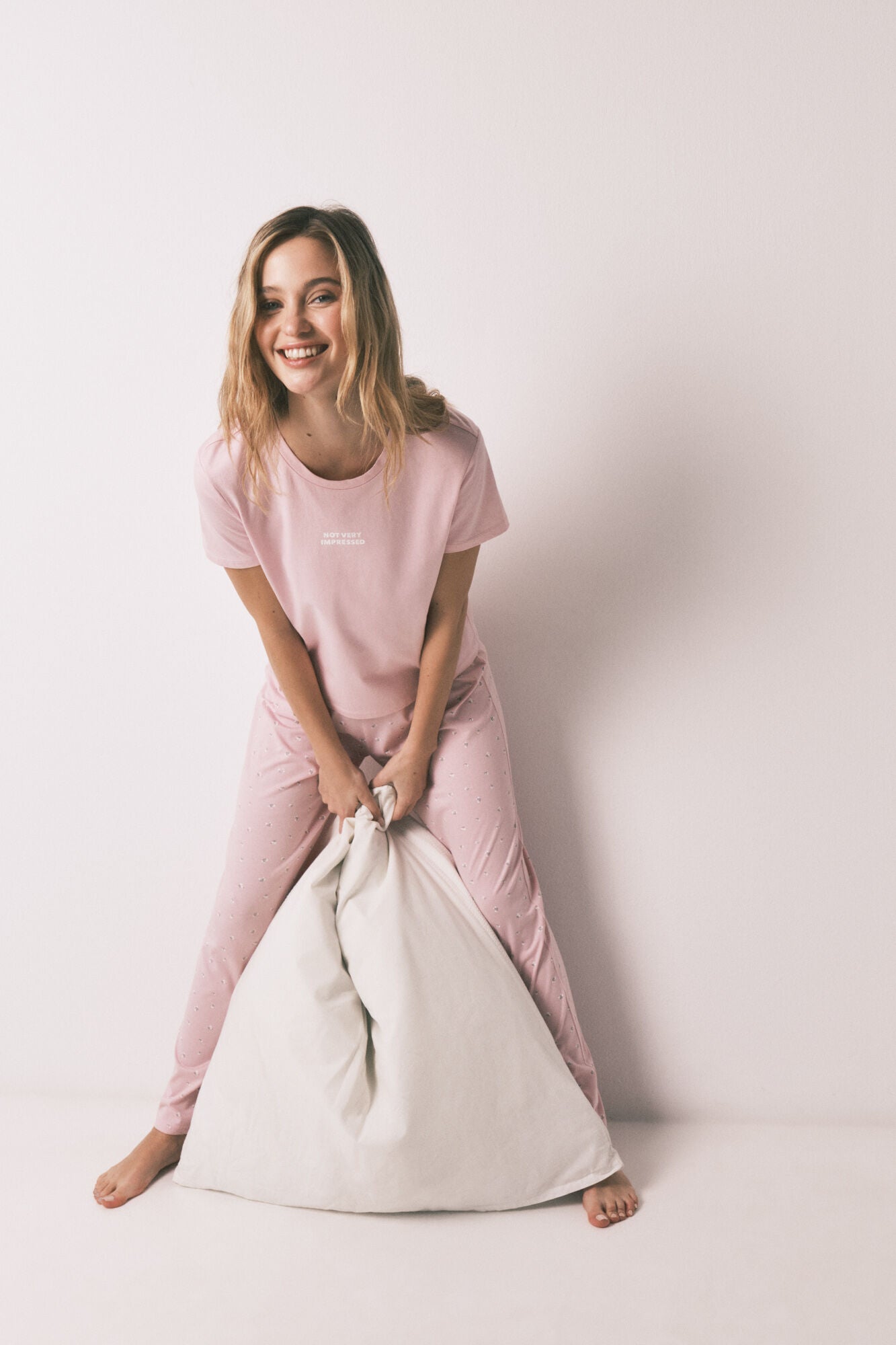 Long pink cotton pajamas with mini floral print
