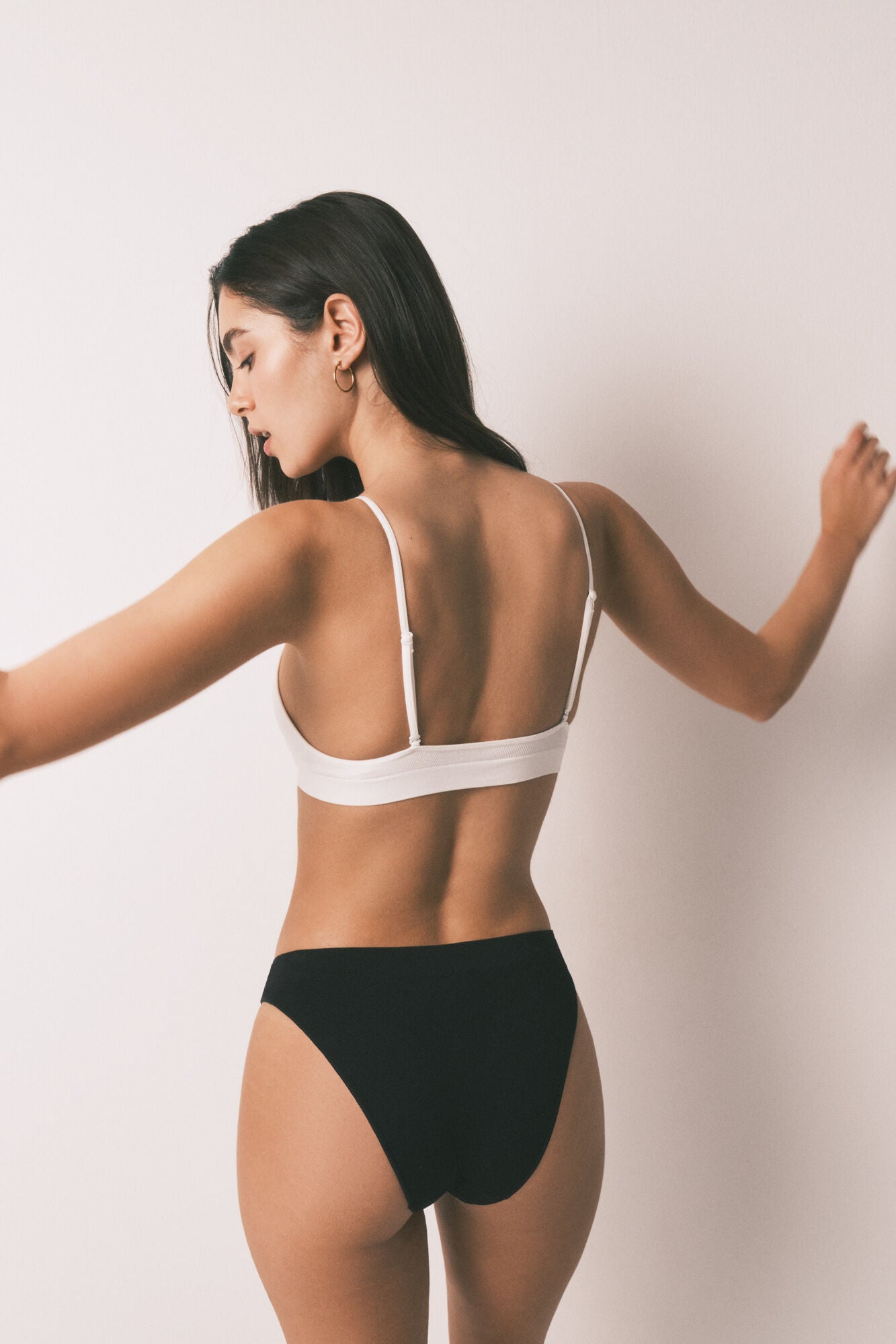 Classic Seamless Briefs