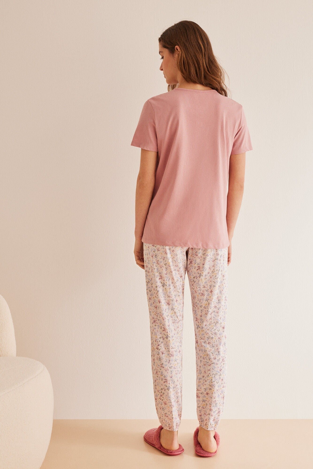 Long pyjamas with flowers