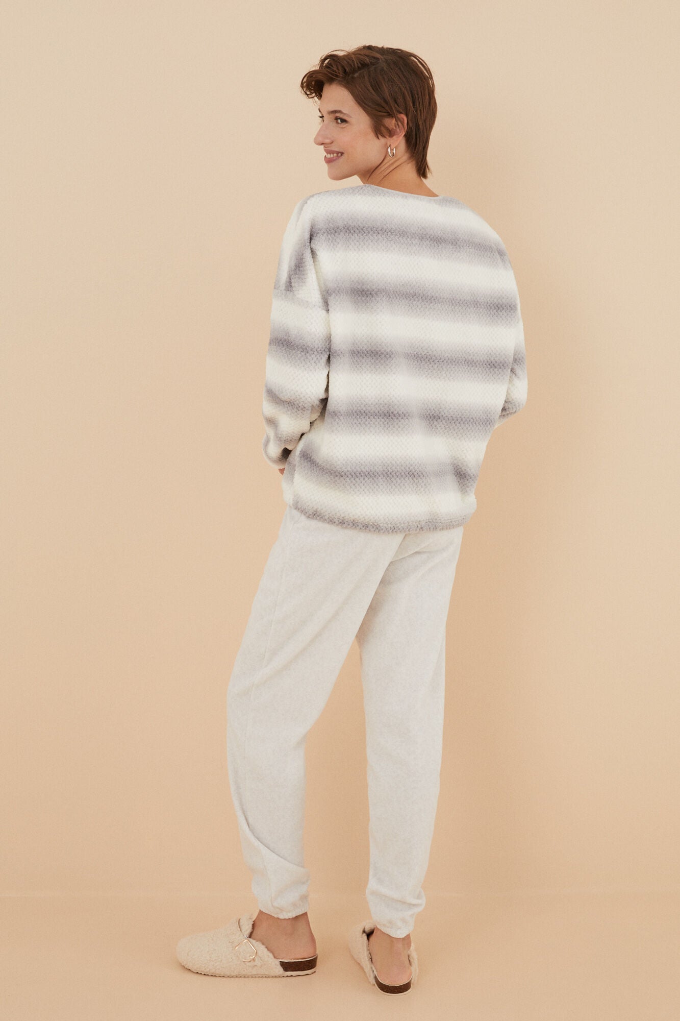 Pyjamas with gradient print mousse