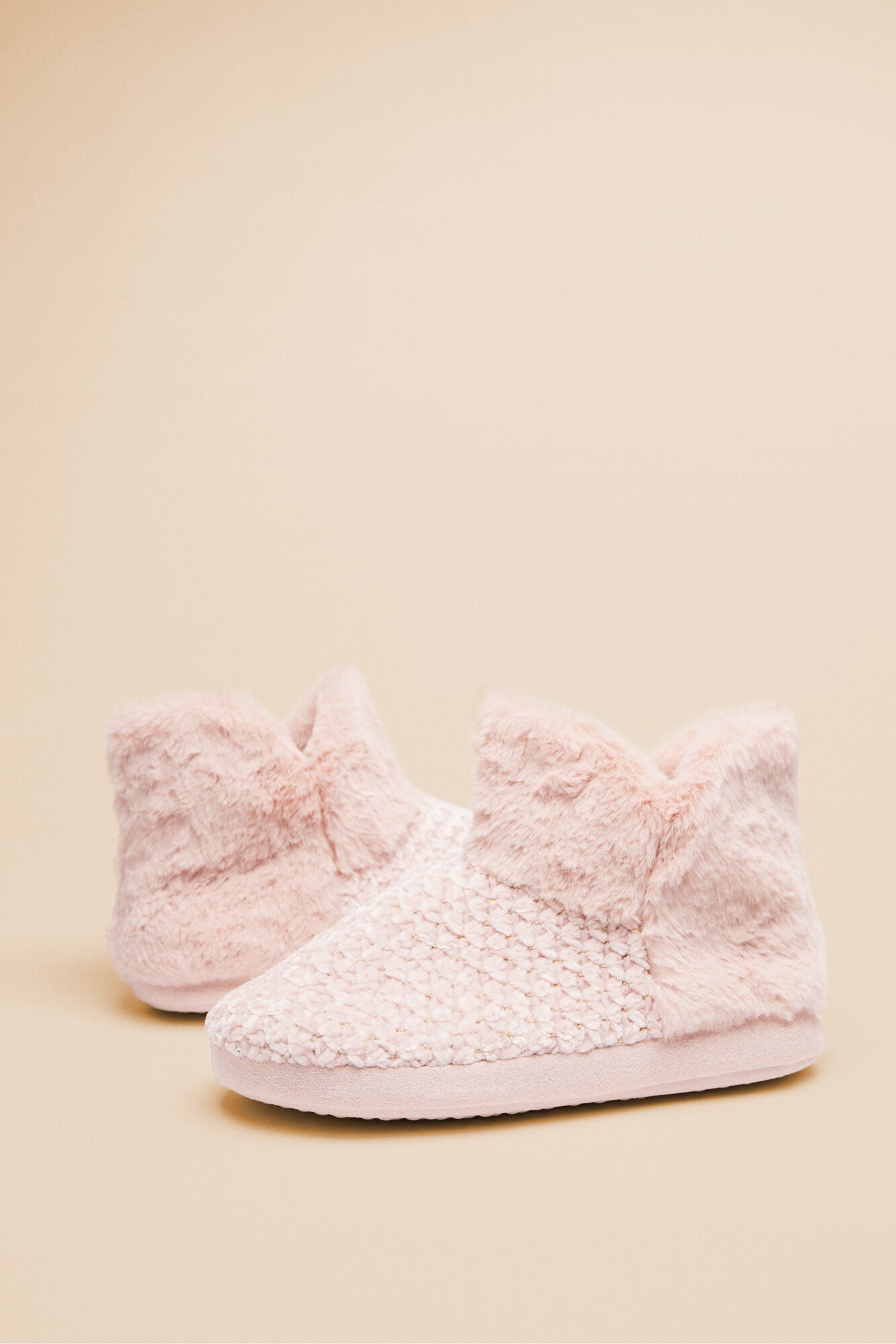 Slippers fur boot