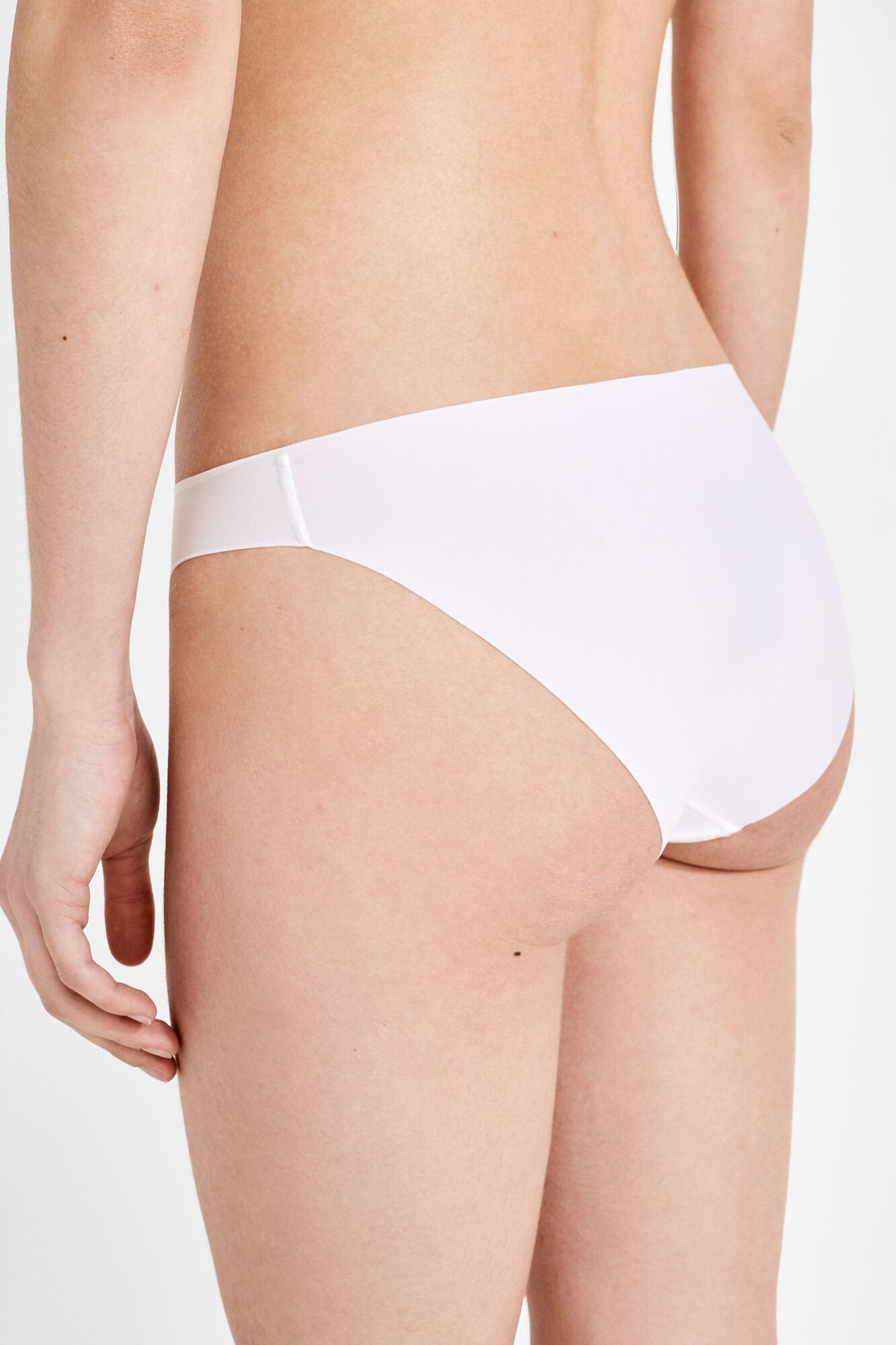 2 Pack Invisible Hipster Briefs